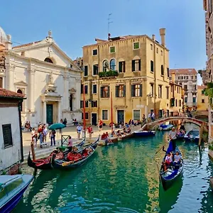 https://ca-cicogna-air-conditioning-wi-fi.hotelinveneto.com