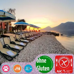 https://hotel-eden-brenzone.hotelinveneto.com